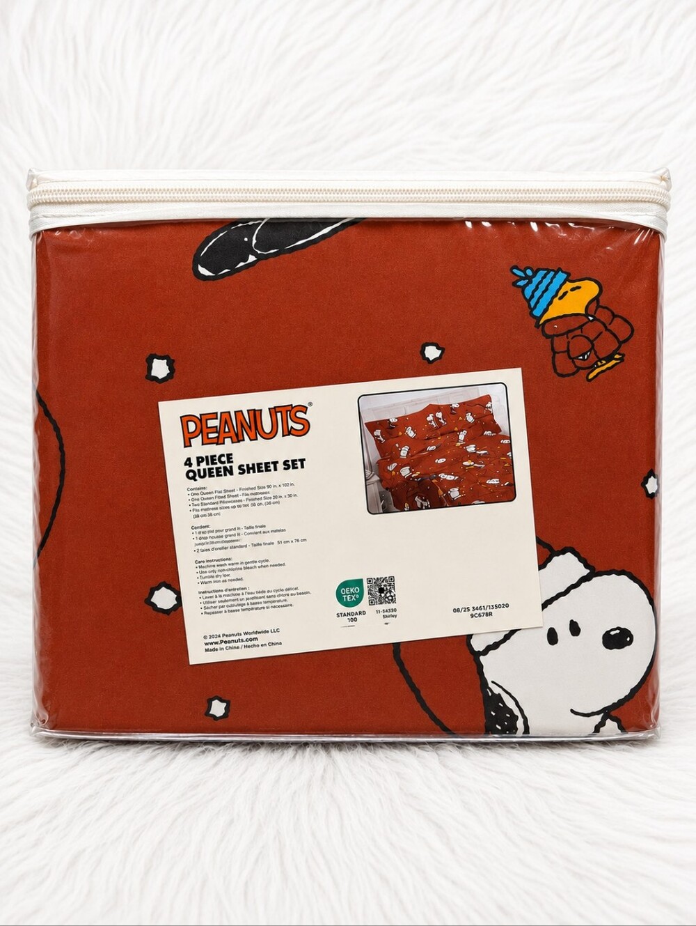 Peanuts Christmas Snoopy Red 4 Piece Microfiber Queen Sheet Set New With Tags - Picture 4 of 7